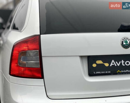 Белый Шкода Октавия, объемом двигателя 1.97 л и пробегом 369 тыс. км за 10999 $, фото 18 на Automoto.ua