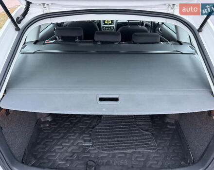 Белый Шкода Октавия, объемом двигателя 1.4 л и пробегом 179 тыс. км за 8555 $, фото 73 на Automoto.ua