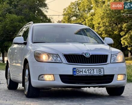 Белый Шкода Октавия, объемом двигателя 1.2 л и пробегом 167 тыс. км за 6999 $, фото 4 на Automoto.ua