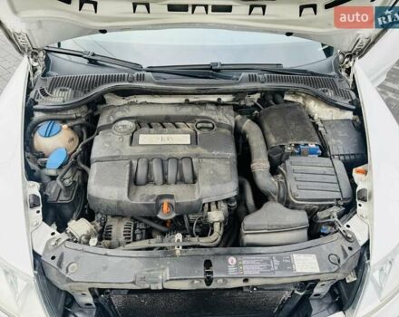 Белый Шкода Октавия, объемом двигателя 1.6 л и пробегом 280 тыс. км за 3400 $, фото 8 на Automoto.ua