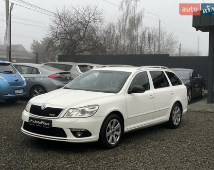 Белый Шкода Октавия, объемом двигателя 1.97 л и пробегом 369 тыс. км за 10999 $, фото 2 на Automoto.ua