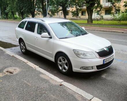 Белый Шкода Октавия, объемом двигателя 1.6 л и пробегом 327 тыс. км за 7500 $, фото 7 на Automoto.ua