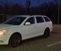 Білий Шкода Октавія, об'ємом двигуна 2 л та пробігом 307 тис. км за 8100 $, фото 1 на Automoto.ua