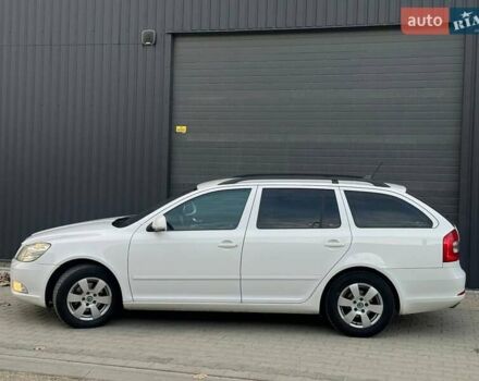 Білий Шкода Октавія, об'ємом двигуна 1.6 л та пробігом 267 тис. км за 7950 $, фото 3 на Automoto.ua
