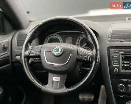 Белый Шкода Октавия, объемом двигателя 1.97 л и пробегом 369 тыс. км за 10999 $, фото 54 на Automoto.ua