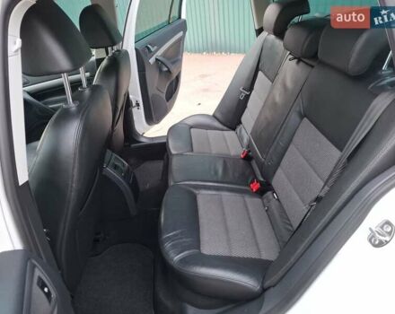 Білий Шкода Октавія, об'ємом двигуна 1.6 л та пробігом 239 тис. км за 9200 $, фото 21 на Automoto.ua