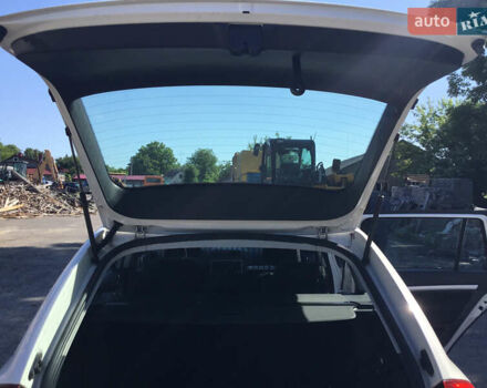 Білий Шкода Октавія, об'ємом двигуна 1.6 л та пробігом 282 тис. км за 7200 $, фото 13 на Automoto.ua