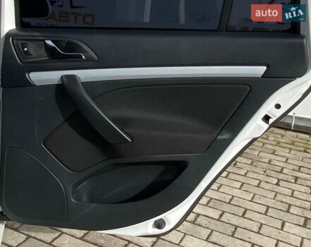 Белый Шкода Октавия, объемом двигателя 1.6 л и пробегом 238 тыс. км за 8200 $, фото 22 на Automoto.ua