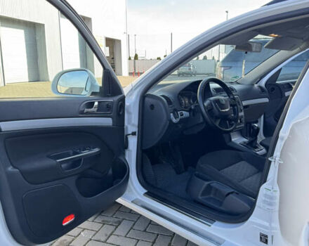 Белый Шкода Октавия, объемом двигателя 1.97 л и пробегом 256 тыс. км за 8550 $, фото 19 на Automoto.ua