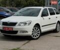 Білий Шкода Октавія, об'ємом двигуна 1.6 л та пробігом 241 тис. км за 8300 $, фото 1 на Automoto.ua