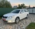 Білий Шкода Октавія, об'ємом двигуна 2 л та пробігом 240 тис. км за 8800 $, фото 1 на Automoto.ua
