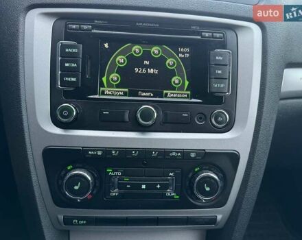 Білий Шкода Октавія, об'ємом двигуна 1.6 л та пробігом 267 тис. км за 7950 $, фото 10 на Automoto.ua