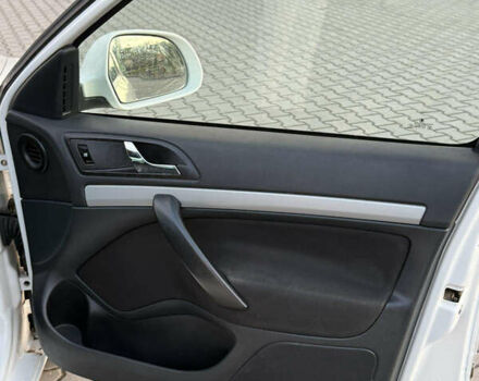 Белый Шкода Октавия, объемом двигателя 1.97 л и пробегом 370 тыс. км за 8300 $, фото 11 на Automoto.ua