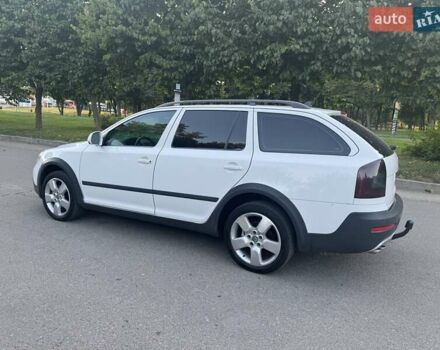 Белый Шкода Октавия, объемом двигателя 2 л и пробегом 261 тыс. км за 10300 $, фото 4 на Automoto.ua
