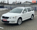 Белый Шкода Октавия, объемом двигателя 2 л и пробегом 239 тыс. км за 11900 $, фото 1 на Automoto.ua