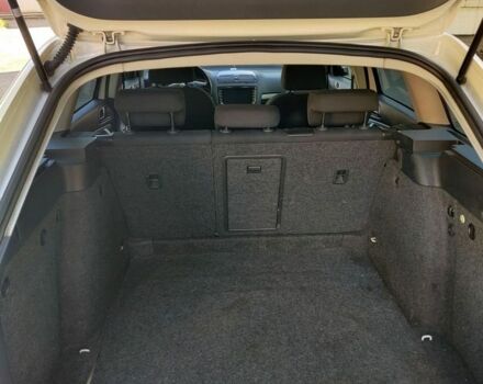 Білий Шкода Октавія, об'ємом двигуна 1.6 л та пробігом 280 тис. км за 7500 $, фото 16 на Automoto.ua