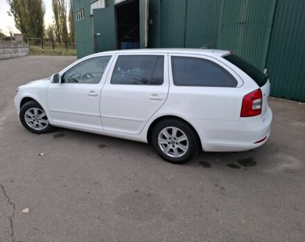 Белый Шкода Октавия, объемом двигателя 1.6 л и пробегом 240 тыс. км за 9200 $, фото 5 на Automoto.ua