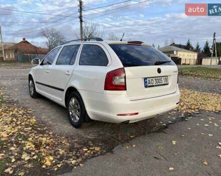 Белый Шкода Октавия, объемом двигателя 1.6 л и пробегом 270 тыс. км за 6700 $, фото 2 на Automoto.ua