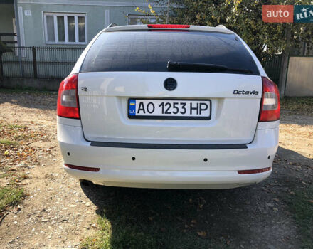 Белый Шкода Октавия, объемом двигателя 1.6 л и пробегом 307 тыс. км за 7850 $, фото 42 на Automoto.ua