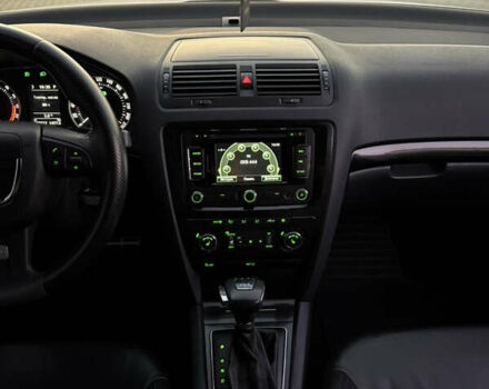 Белый Шкода Октавия, объемом двигателя 1.97 л и пробегом 298 тыс. км за 12300 $, фото 17 на Automoto.ua