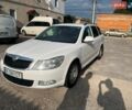 Белый Шкода Октавия, объемом двигателя 1.6 л и пробегом 299 тыс. км за 6299 $, фото 1 на Automoto.ua