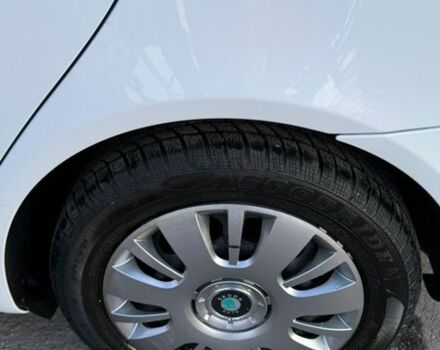 Білий Шкода Октавія, об'ємом двигуна 0 л та пробігом 155 тис. км за 8499 $, фото 4 на Automoto.ua