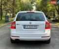Білий Шкода Октавія, об'ємом двигуна 2 л та пробігом 260 тис. км за 8700 $, фото 9 на Automoto.ua