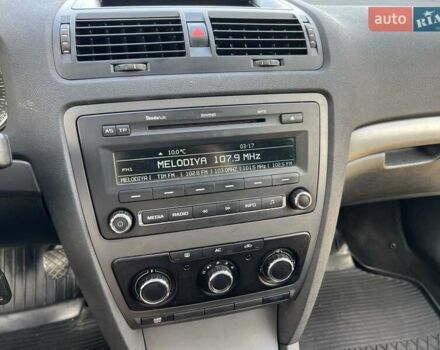 Белый Шкода Октавия, объемом двигателя 1.6 л и пробегом 270 тыс. км за 6700 $, фото 7 на Automoto.ua