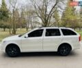 Белый Шкода Октавия, объемом двигателя 1.8 л и пробегом 147 тыс. км за 8900 $, фото 1 на Automoto.ua
