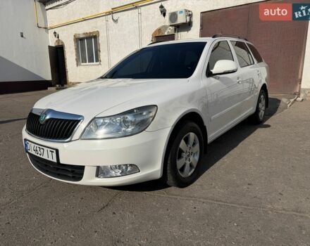 Белый Шкода Октавия, объемом двигателя 1.97 л и пробегом 323 тыс. км за 8500 $, фото 5 на Automoto.ua