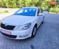 Белый Шкода Октавия, объемом двигателя 1.8 л и пробегом 265 тыс. км за 7500 $, фото 2 на Automoto.ua