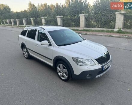 Белый Шкода Октавия, объемом двигателя 2 л и пробегом 261 тыс. км за 10300 $, фото 13 на Automoto.ua