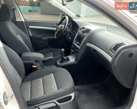 Белый Шкода Октавия, объемом двигателя 1.2 л и пробегом 188 тыс. км за 7100 $, фото 11 на Automoto.ua
