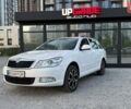 Белый Шкода Октавия, объемом двигателя 1.8 л и пробегом 119 тыс. км за 7900 $, фото 1 на Automoto.ua
