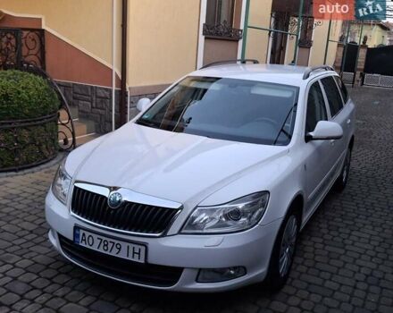 Білий Шкода Октавія, об'ємом двигуна 1.39 л та пробігом 197 тис. км за 7650 $, фото 4 на Automoto.ua