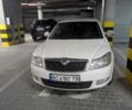 Белый Шкода Октавия, объемом двигателя 1.99 л и пробегом 223 тыс. км за 11000 $, фото 1 на Automoto.ua