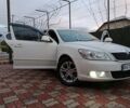 Белый Шкода Октавия, объемом двигателя 1.6 л и пробегом 201 тыс. км за 8350 $, фото 1 на Automoto.ua