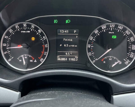 Білий Шкода Октавія, об'ємом двигуна 2 л та пробігом 362 тис. км за 8888 $, фото 22 на Automoto.ua