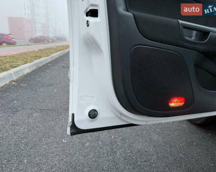 Белый Шкода Октавия, объемом двигателя 1.4 л и пробегом 179 тыс. км за 8555 $, фото 28 на Automoto.ua