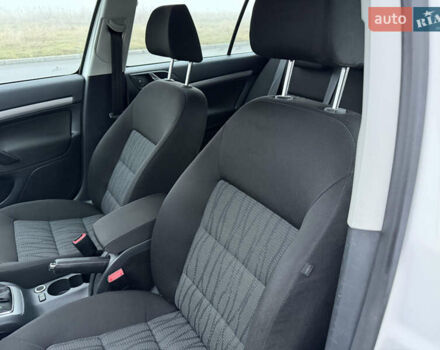 Белый Шкода Октавия, объемом двигателя 1.4 л и пробегом 179 тыс. км за 8555 $, фото 36 на Automoto.ua