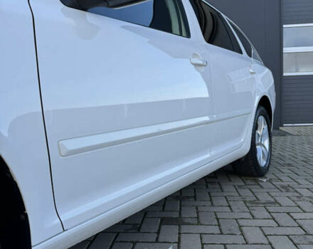 Белый Шкода Октавия, объемом двигателя 1.97 л и пробегом 256 тыс. км за 8550 $, фото 13 на Automoto.ua