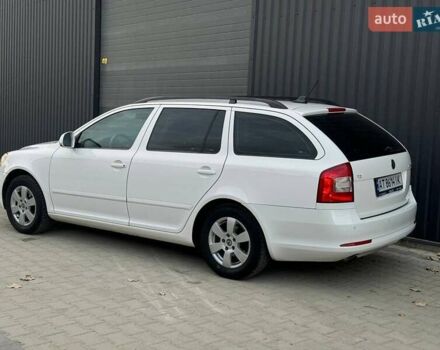 Білий Шкода Октавія, об'ємом двигуна 1.6 л та пробігом 267 тис. км за 7950 $, фото 4 на Automoto.ua