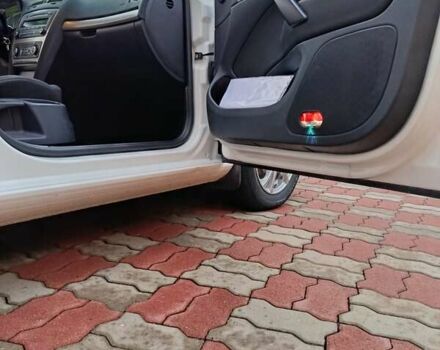 Шкода Октавия 2012 в Иршава на Automoto.ua Белый Шкода Октавия, объемом двигателя 1.6 л и пробегом 201 тыс. км за 8350 $, фото 20 на Automoto.ua