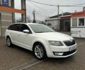 Белый Шкода Октавия, объемом двигателя 1.6 л и пробегом 330 тыс. км за 8500 $, фото 4 на Automoto.ua