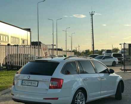Белый Шкода Октавия, объемом двигателя 2 л и пробегом 330 тыс. км за 9500 $, фото 2 на Automoto.ua