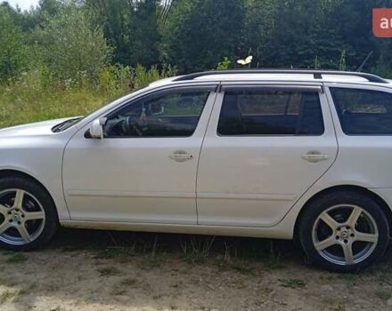 Білий Шкода Октавія, об'ємом двигуна 1.6 л та пробігом 295 тис. км за 7777 $, фото 19 на Automoto.ua