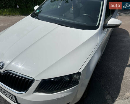 Белый Шкода Октавия, объемом двигателя 1.97 л и пробегом 345 тыс. км за 11000 $, фото 4 на Automoto.ua