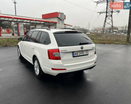 Білий Шкода Октавія, об'ємом двигуна 1.6 л та пробігом 225 тис. км за 8799 $, фото 5 на Automoto.ua