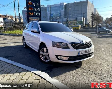Белый Шкода Октавия, объемом двигателя 2 л и пробегом 325 тыс. км за 9200 $, фото 3 на Automoto.ua