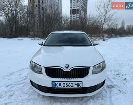 Белый Шкода Октавия, объемом двигателя 1.6 л и пробегом 332 тыс. км за 10200 $, фото 2 на Automoto.ua